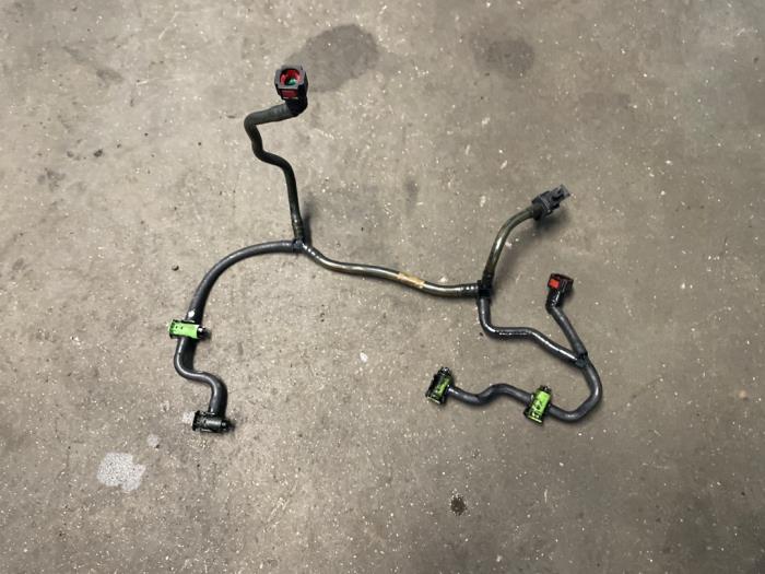 Usagé Conduit de carburant Ford Transit 2.0 TDCi 16V Eco Blue 130 RWD Prix sur demande proposé par Bongers Auto-Onderdelen Zeeland