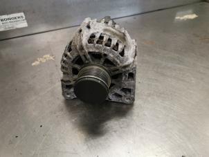 Dynamo från en Mercedes-Benz Citan (415.7) 1.5 109 CDI Crewbus 2014