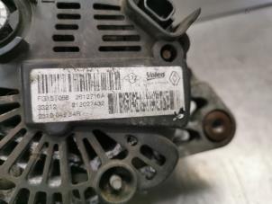 Dynamo från en Mercedes-Benz Citan (415.7) 1.5 109 CDI Crewbus 2014