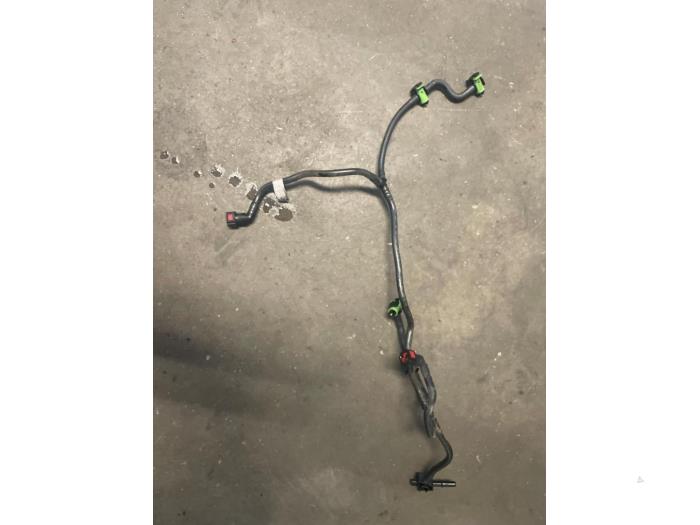Gebrauchte Kraftstoffleitung Ford Transit 2.0 TDCi 16V Eco Blue 130 Preis auf Anfrage angeboten von Bongers Auto-Onderdelen Zeeland