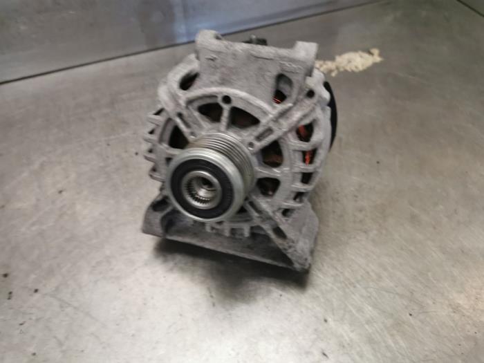 Begagnade Dynamo Mercedes A (W169) 2.0 A-200 Turbo Pris på förfrågan erbjuds av Bongers Auto-Onderdelen Zeeland
