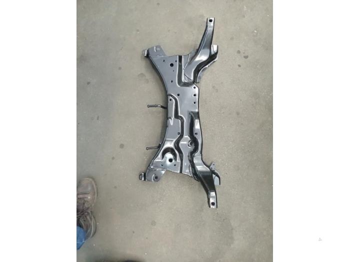 New Subframe Mitsubishi Outlander (CU) 2.4 16V 4x2 Price € 211,75 Inclusive VAT offered by Bongers Auto-Onderdelen Zeeland
