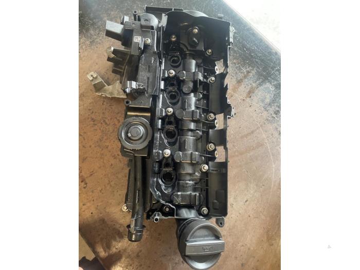 Gebrauchte Ventildeckel BMW 5 serie Touring (F11) 520d 16V Preis auf Anfrage angeboten von Bongers Auto-Onderdelen Zeeland