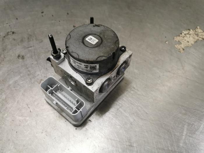 Usagé Pompe ABS Mazda 5 (CR19) 2.0 CiDT 16V Normal Power Prix sur demande proposé par Bongers Auto-Onderdelen Zeeland