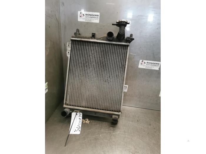 Used Radiator Hyundai Getz 1.3i 12V Price on request offered by Bongers Auto-Onderdelen Zeeland