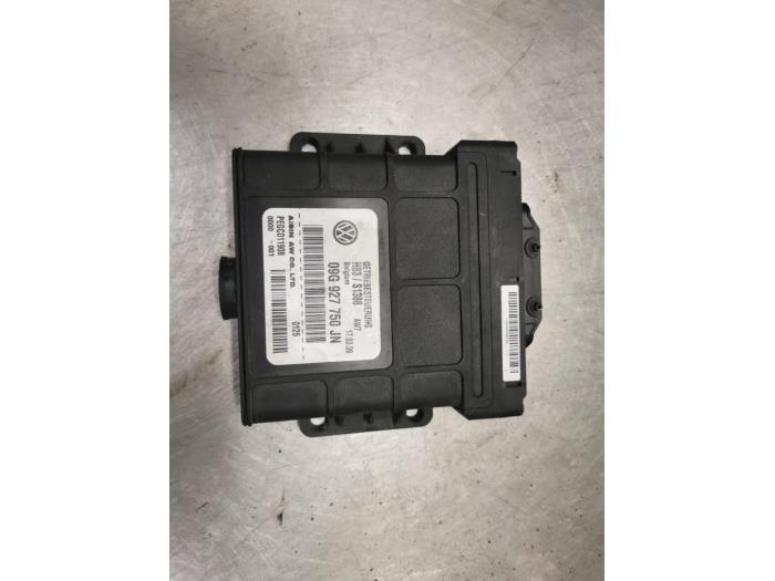 Used Automatic gearbox computer Volkswagen Polo Price on request offered by Bongers Auto-Onderdelen Zeeland