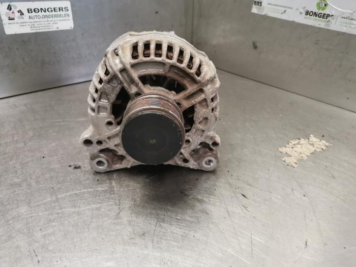 Begagnade Dynamo Mitsubishi Grandis (NA) 2.0 DI-D 16V Pris på förfrågan erbjuds av Bongers Auto-Onderdelen Zeeland