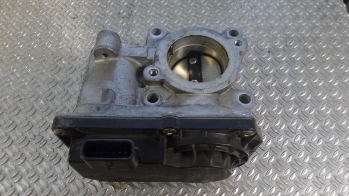 Gebrauchte Drosselklappengehäuse Renault Grand Scénic III (JZ) 1.4 16V TCe 130 Preis auf Anfrage angeboten von Bongers Auto-Onderdelen Zeeland