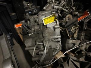 Used Gearbox Volvo S80 (TR/TS) 2.4 SE 20V 170 Price on request offered by Bongers Auto-Onderdelen Zeeland