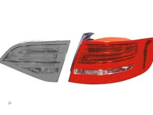 Nuevos Cristal de luz trasera derecha Audi A4 Precio de solicitud ofrecido por Bongers Auto-Onderdelen Zeeland