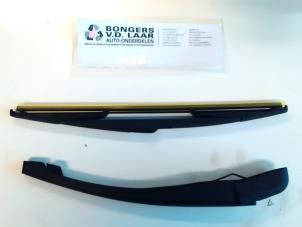New Rear wiper arm Peugeot 307 Price on request offered by Bongers Auto-Onderdelen Zeeland