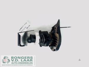 Used Spare wheel lift mechanism Renault Clio III (BR/CR) 1.2 16V 75 Price on request offered by Bongers Auto-Onderdelen Zeeland