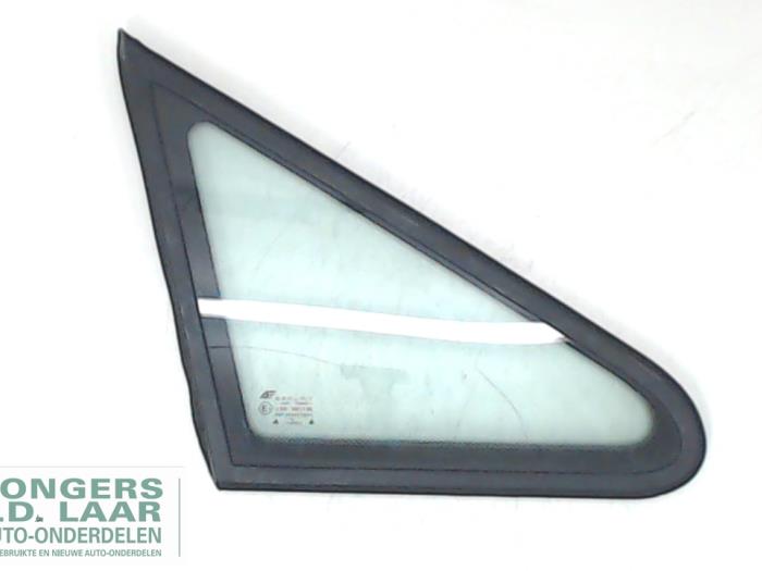 Usados Ventanilla triangular derecha delante Seat Alhambra (7V8/9) 2.0 Precio de solicitud ofrecido por Bongers Auto-Onderdelen Zeeland