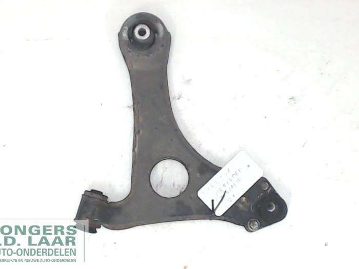 Front wishbone, right from a Mercedes-Benz A (W168) 1.9 A-190 2000
