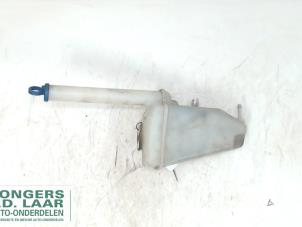 Used Rear window washer reservoir Kia Rio (DC22/24) 1.5 RS,LS 16V Price on request offered by Bongers Auto-Onderdelen Zeeland