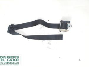 Used Front seatbelt, left Opel Corsa C (F08/68) 1.3 CDTi 16V Price on request offered by Bongers Auto-Onderdelen Zeeland