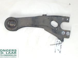 Used Rear wishbone, right Hyundai i30 (FD) 1.6 CRDi 16V VGT LP Price on request offered by Bongers Auto-Onderdelen Zeeland