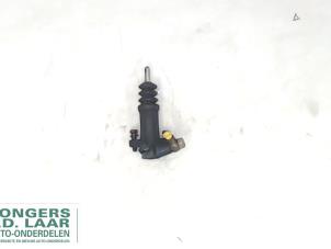 Used Clutch slave cylinder Hyundai Getz 1.3i 12V Price on request offered by Bongers Auto-Onderdelen Zeeland