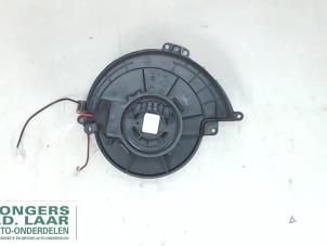 Used Heating and ventilation fan motor Opel Astra H SW (L35) 1.4 16V Twinport Price on request offered by Bongers Auto-Onderdelen Zeeland