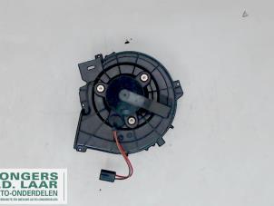 Used Heating and ventilation fan motor Opel Corsa C (F08/68) 1.2 16V Price on request offered by Bongers Auto-Onderdelen Zeeland