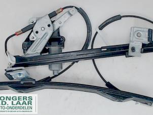 Used Window mechanism 4-door, front right Ford Mondeo III 1.8 16V Price on request offered by Bongers Auto-Onderdelen Zeeland