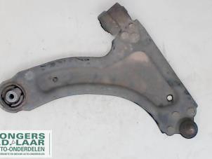 Used Front wishbone, right Opel Corsa C (F08/68) 1.0 12V Price on request offered by Bongers Auto-Onderdelen Zeeland