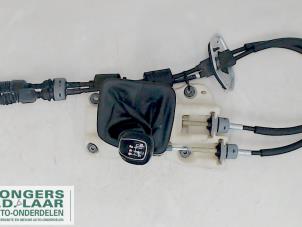 Used Gear stick Kia Cee'd (JDB5) 1.4i 16V Price on request offered by Bongers Auto-Onderdelen Zeeland