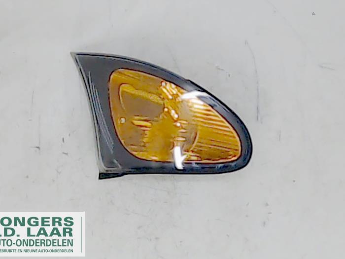 Indicator, right from a BMW 3 serie Touring (E46/3) 316i 16V 2002