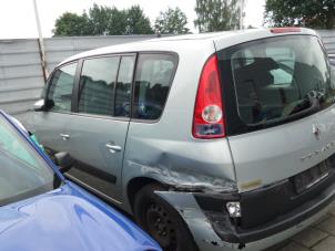 Używane Tylne swiatlo pozycyjne lewe Renault Espace Cena na żądanie oferowane przez Bongers Auto-Onderdelen Zeeland