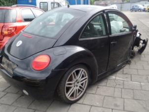 Używane Panel boczny prawy tyl Volkswagen New Beetle (9C1/9G1) 2.0 Cena na żądanie oferowane przez Bongers Auto-Onderdelen Zeeland