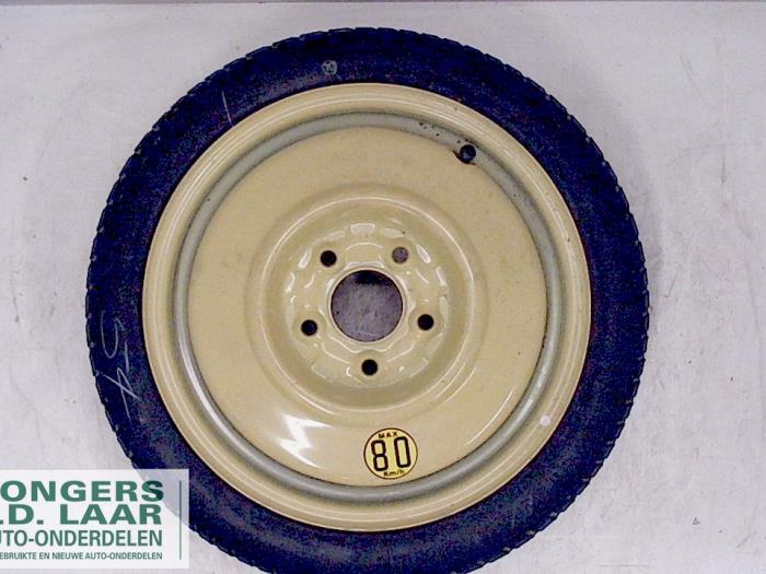 Space-saver spare wheel from a Mazda 3 (BK12) 1.6i 16V 2006