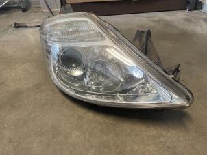 Used Headlight, right Citroen C8 Price on request offered by Bongers Auto-Onderdelen Zeeland