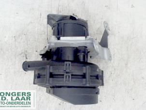 Used Secondary pump BMW 3 serie Touring (E46/3) 320i 24V Price on request offered by Bongers Auto-Onderdelen Zeeland