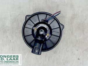 Usados Motor de ventilador de calefactor Toyota Yaris (P1) 1.0 16V VVT-i Precio de solicitud ofrecido por Bongers Auto-Onderdelen Zeeland
