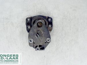 Used Engine mount Renault Master III (JD/ND/PD) 2.2 dCi 16V Price on request offered by Bongers Auto-Onderdelen Zeeland