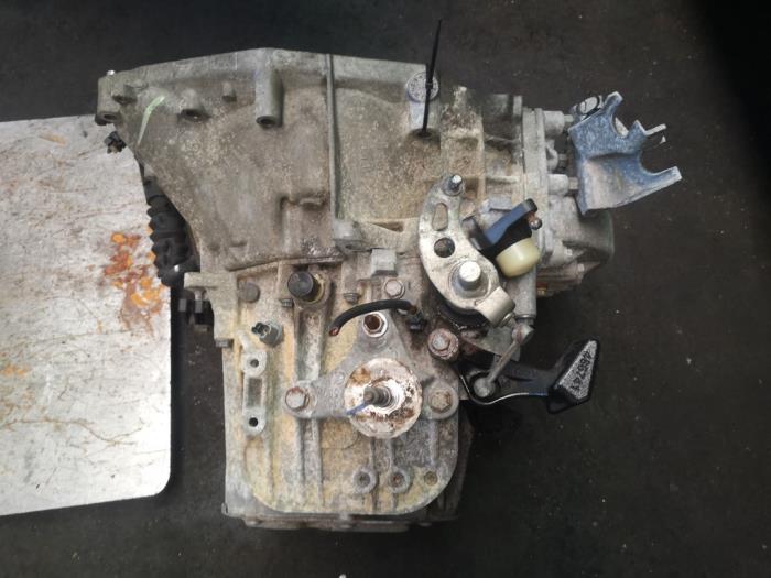 Gearbox from a Peugeot 308 SW (4E/H) 2.0 HDi 16V FAP 2008