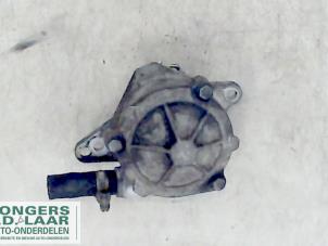 Used Vacuum pump (diesel) BMW 3 serie (E46/4) 320d 16V Price on request offered by Bongers Auto-Onderdelen Zeeland