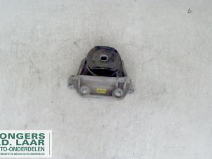 Used Engine mount Fiat Stilo (192A/B) 1.6 16V 3-Drs. Price on request offered by Bongers Auto-Onderdelen Zeeland