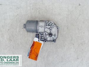 Used Front wiper motor Seat Altea (5P1) 1.9 TDI Price on request offered by Bongers Auto-Onderdelen Zeeland