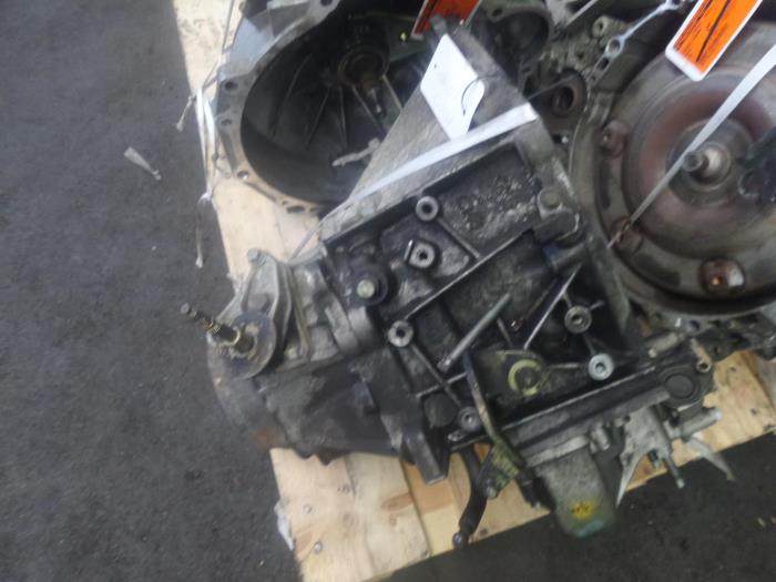 Gearbox from a Peugeot 307 2002