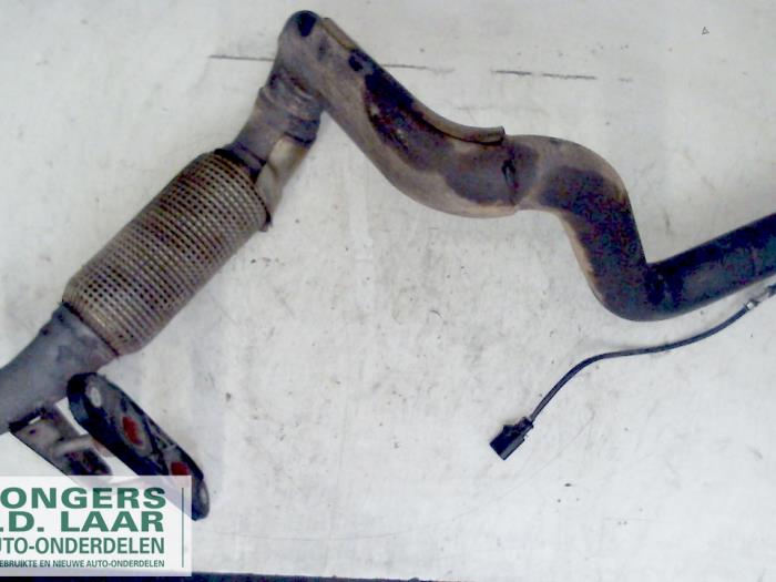 Used Exhaust middle section Volkswagen Golf V (1K1) 1.9 TDI Price on request offered by Bongers Auto-Onderdelen Zeeland