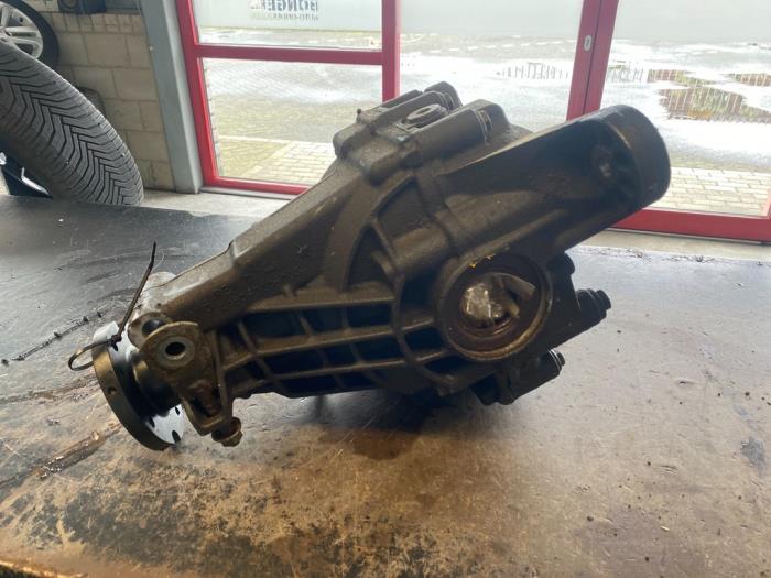 Begagnade Främre differential Mercedes ML I (163) 2.7 270 CDI 20V Pris på förfrågan erbjuds av Bongers Auto-Onderdelen Zeeland