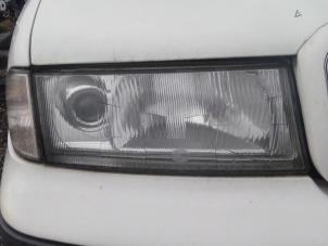 Used Headlight, right Skoda Octavia (1U2) 1.8 SLX 20V Price on request offered by Bongers Auto-Onderdelen Zeeland