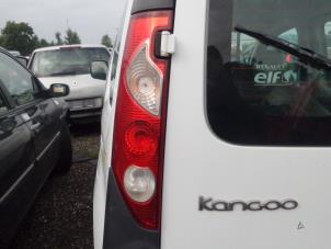 Używane Tylne swiatlo pozycyjne lewe Renault Kangoo Express (FW) 1.5 dCi 85 Cena na żądanie oferowane przez Bongers Auto-Onderdelen Zeeland