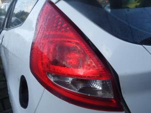 Usados Luz trasera izquierda Ford Fiesta Precio de solicitud ofrecido por Bongers Auto-Onderdelen Zeeland