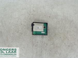 Used Antenna Amplifier Mercedes A (W169) 1.7 A-170 Price on request offered by Bongers Auto-Onderdelen Zeeland
