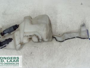 Used Front windscreen washer reservoir Seat Alhambra (7V8/9) 1.9 TDi 115 Price on request offered by Bongers Auto-Onderdelen Zeeland