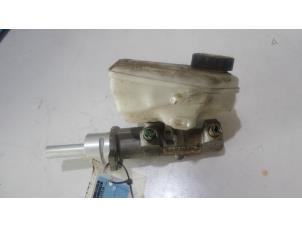 Used Master cylinder Peugeot 807 2.2 HDiF 16V Price on request offered by Bongers Auto-Onderdelen Zeeland