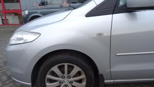 Gebrauchte Kotflügel links vorne Mazda 5. Preis auf Anfrage angeboten von Bongers Auto-Onderdelen Zeeland