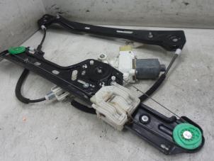 Used Window mechanism 4-door, front right BMW 1 serie (E87/87N) 120d 16V Price on request offered by Bongers Auto-Onderdelen Zeeland